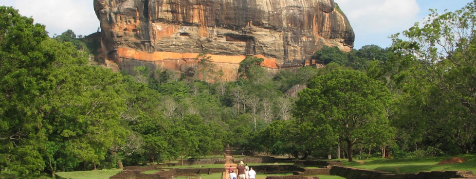 Experience Sri Lanka Deluxe Package